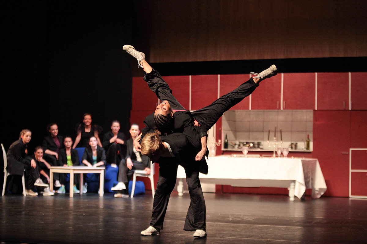 Spectacle danse jazz les petits pas dans les plats